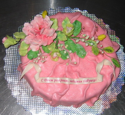 Торт с букетом цветов